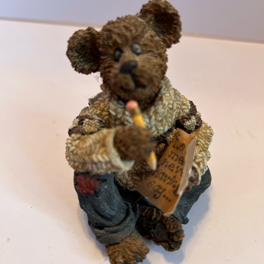Boyds Bears Bearstone named "Oliver Wendell... Love Letters" figurine